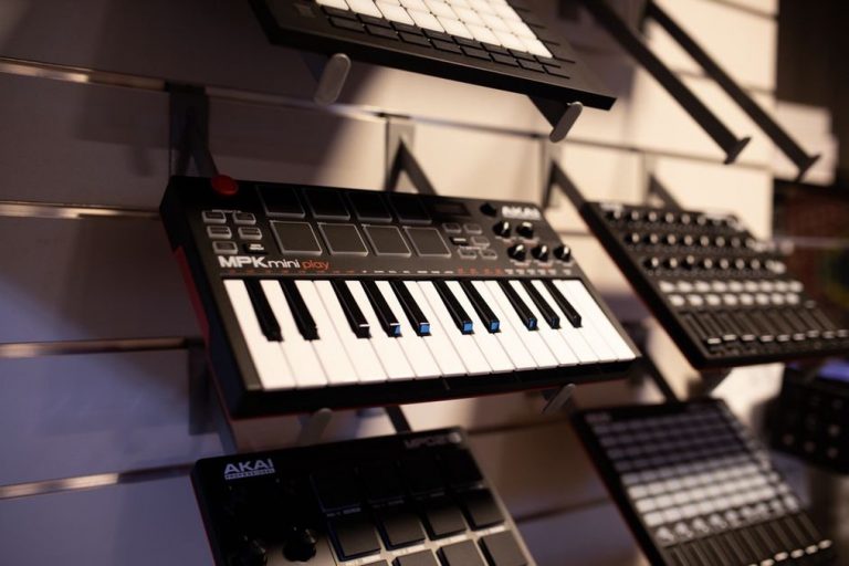 L’arte del sampling: dai pionieri del dub alle battaglie legali che hanno cambiato la musica