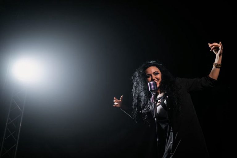 Le donne nel rock italiano degli anni Settanta: voci, dischi e nuove traiettorie