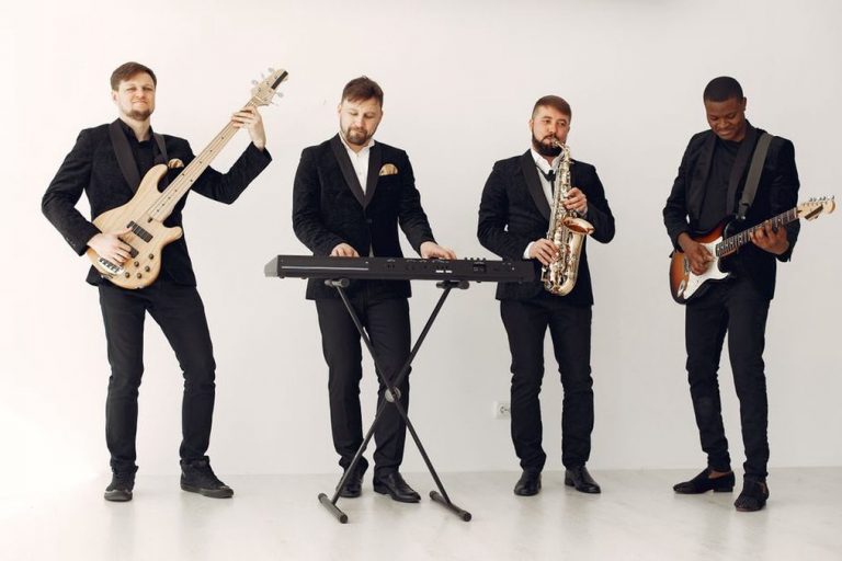 Il jazz negli anni Novanta: repertorio, hip hop e nuove voci