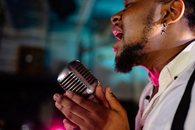 Quando il soul incontra la canzone d’autore: voce, groove e scrittura