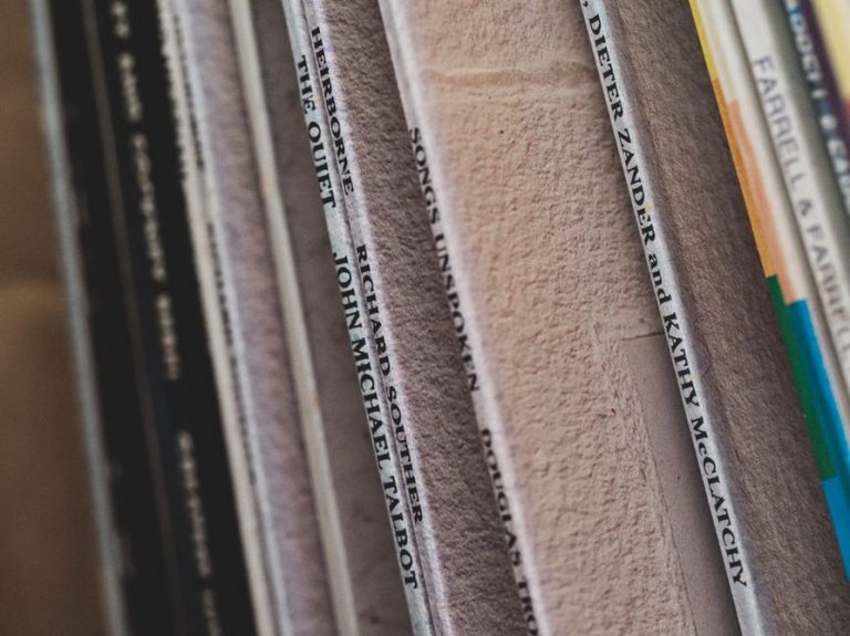 Schede di dischi, libri e concerti: come descrivere benefici verificabili